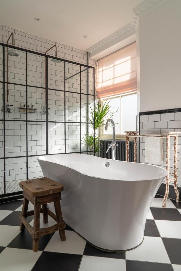 Hotel The Crooked Swan Crewkerne Esterno foto
