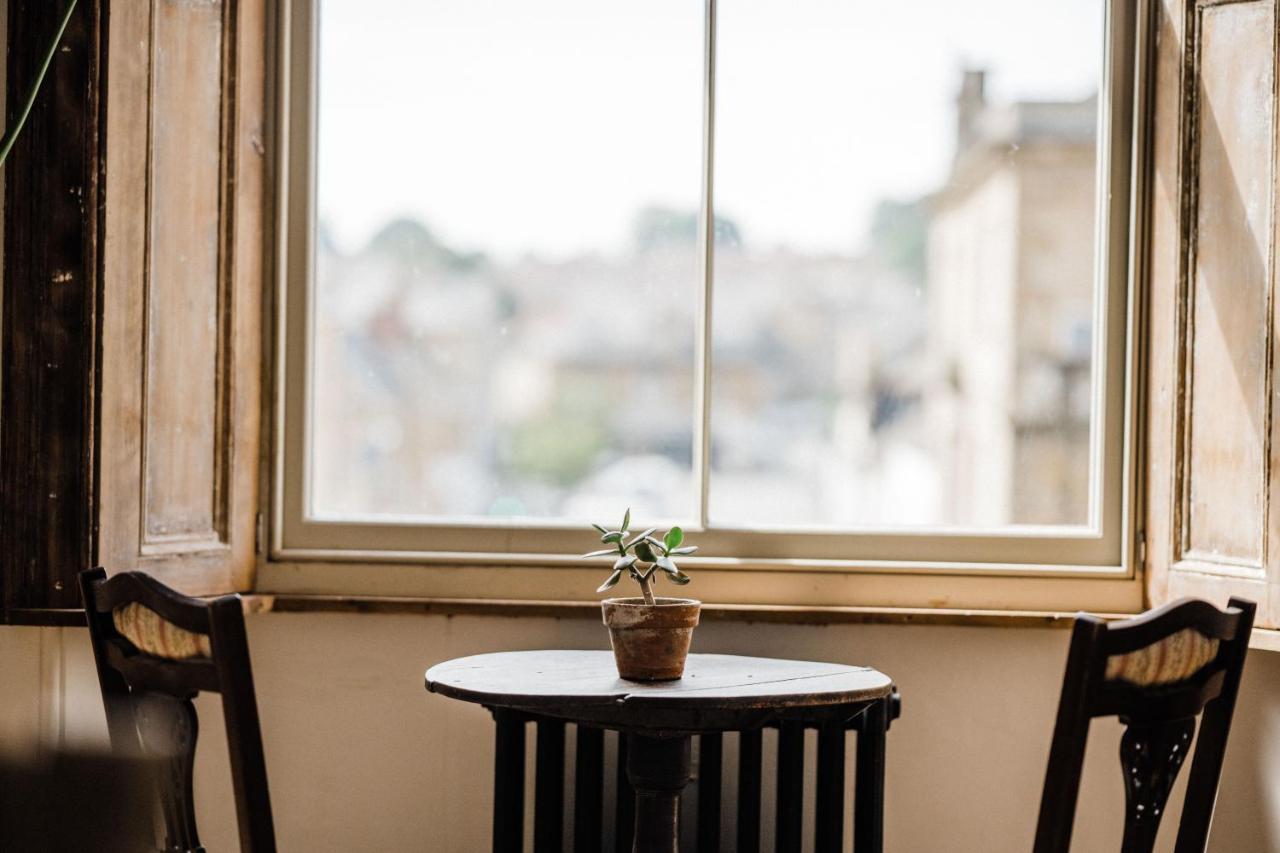 Hotel The Crooked Swan Crewkerne Esterno foto