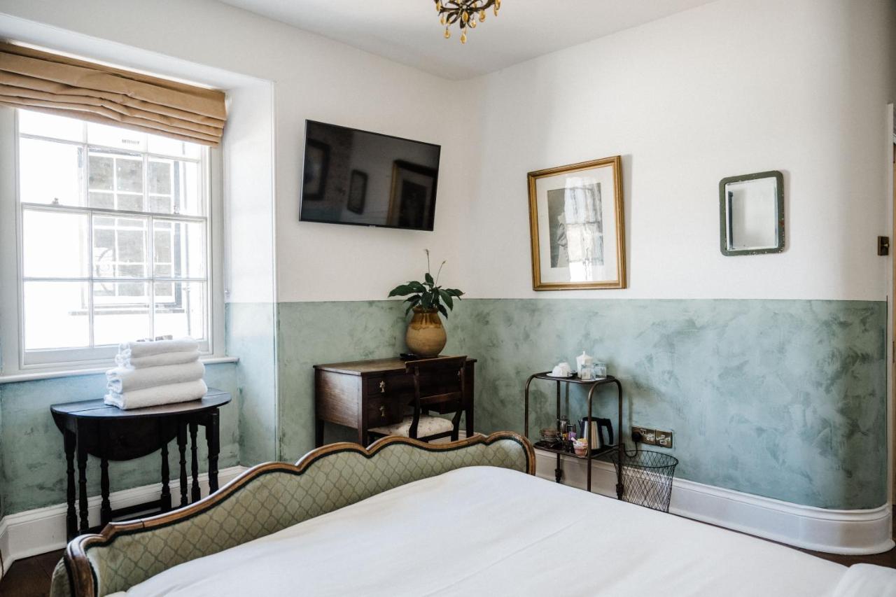 Hotel The Crooked Swan Crewkerne Esterno foto