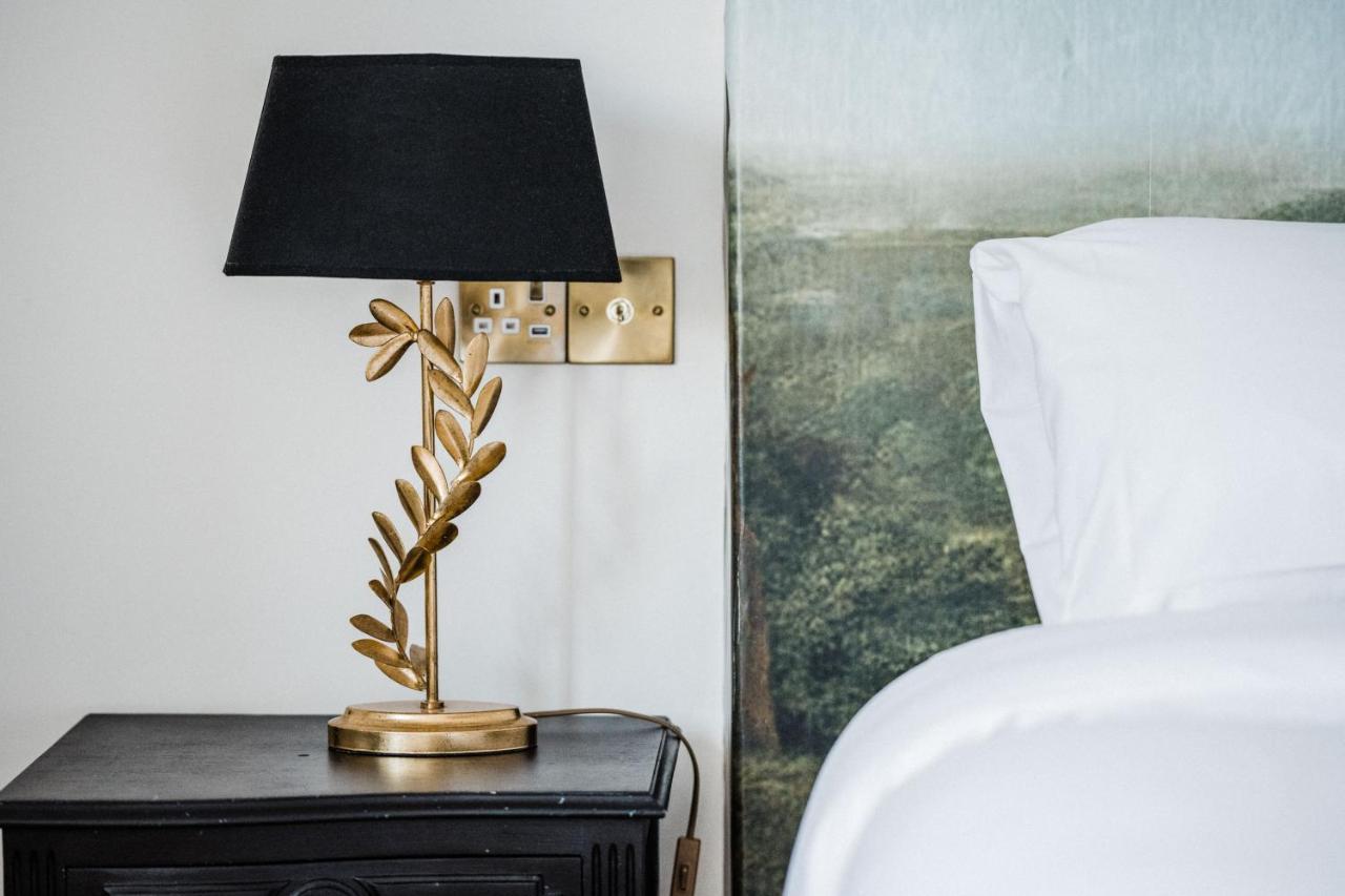 Hotel The Crooked Swan Crewkerne Esterno foto