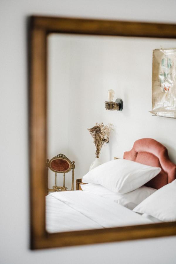 Hotel The Crooked Swan Crewkerne Esterno foto