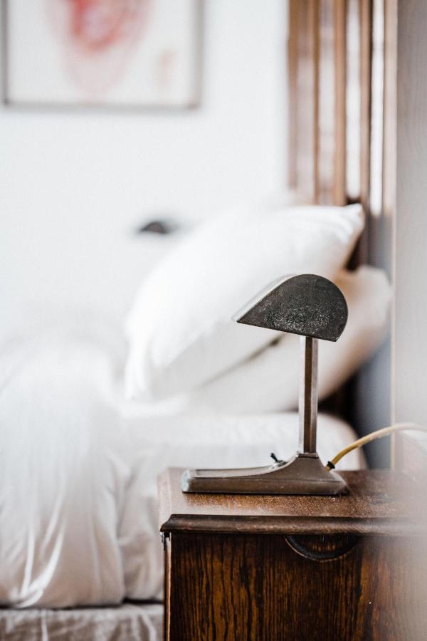 Hotel The Crooked Swan Crewkerne Esterno foto