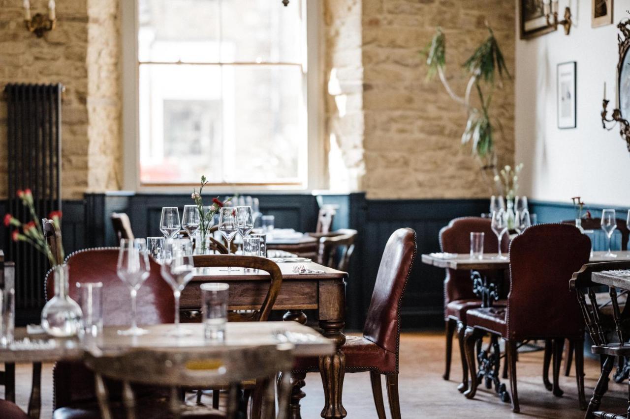 Hotel The Crooked Swan Crewkerne Esterno foto